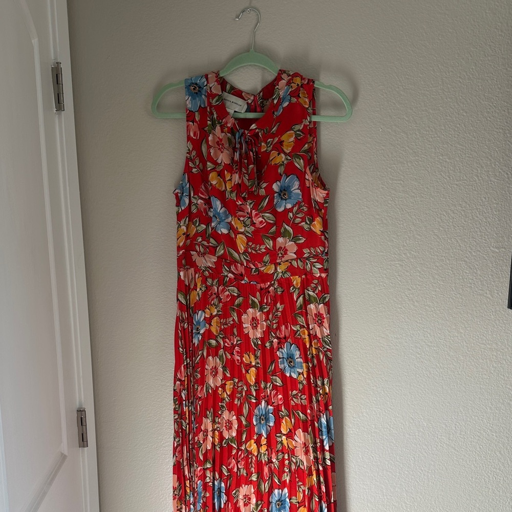 Floral pleated midi dress